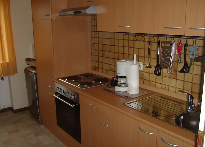 Πανσιόν Am Limespfad 3*